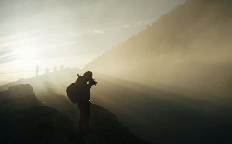 Photographe dans la brume